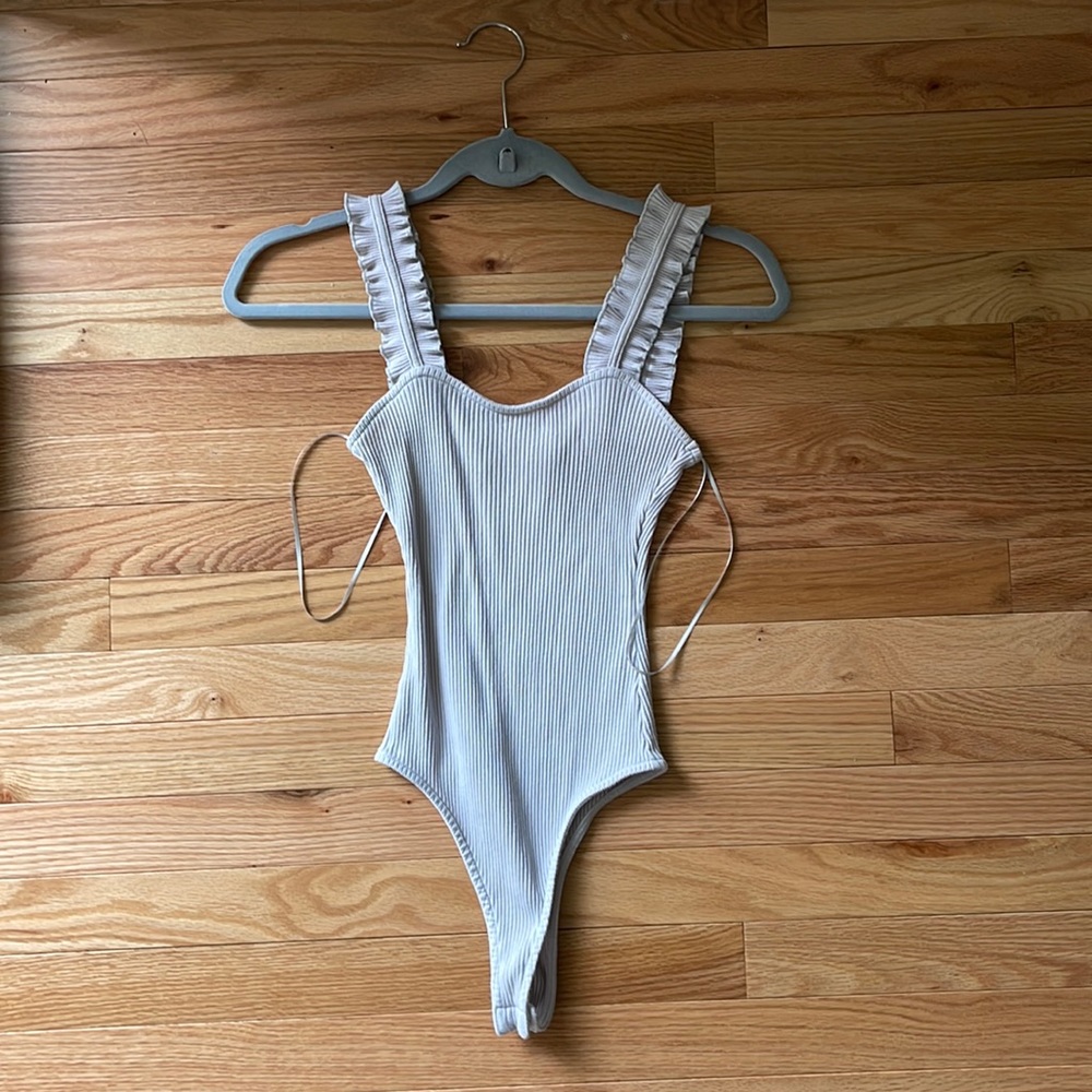 Wild honey bodysuit grey size small